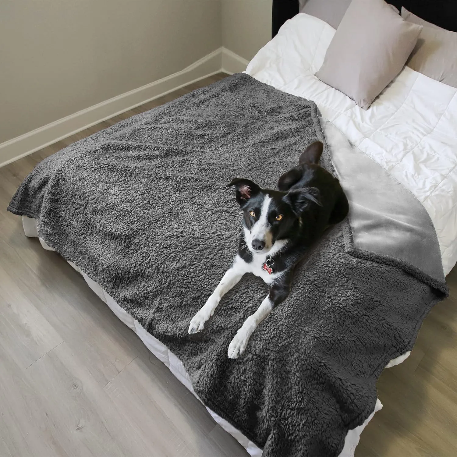 Kritter Planet Large Waterproof Bed Blanket for Intimacy, King Size Love Couples Bed Cover Leakproof, Reversible Protector Furniture Couch Cover for Dogs Pets, Washable, Stain Proof, Hair Resistant